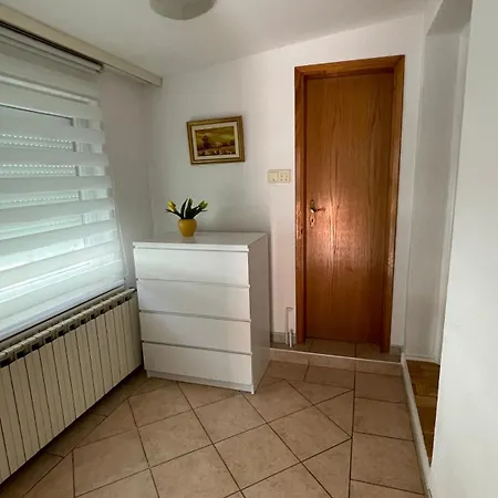 Apartman Bubi 利夫诺