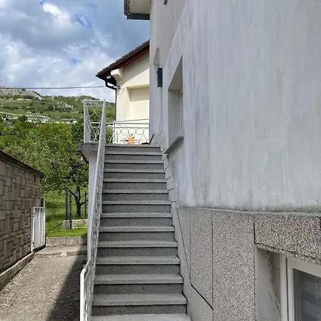 Apartman Bubi 利夫诺